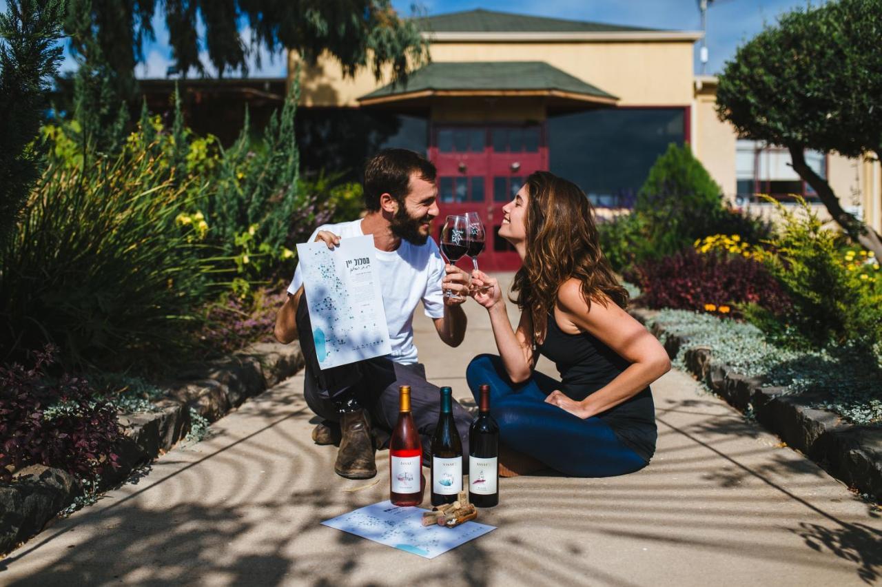 Assaf Boutique Winery & Cabins Kidmat Tsvi エクステリア 写真